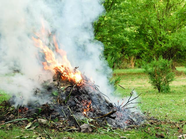 Tájékoztató kerti hulladék égetésének lehetőségéről