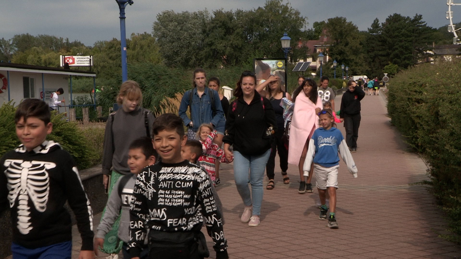 A bizalmat szolgálva